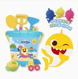  Baby Shark 沙灘玩具