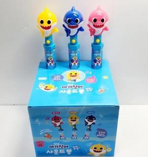 Baby Shark 發光音樂棒（顏色隨機）